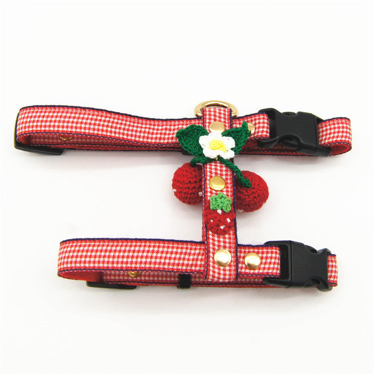Knit strawberry pet traction set