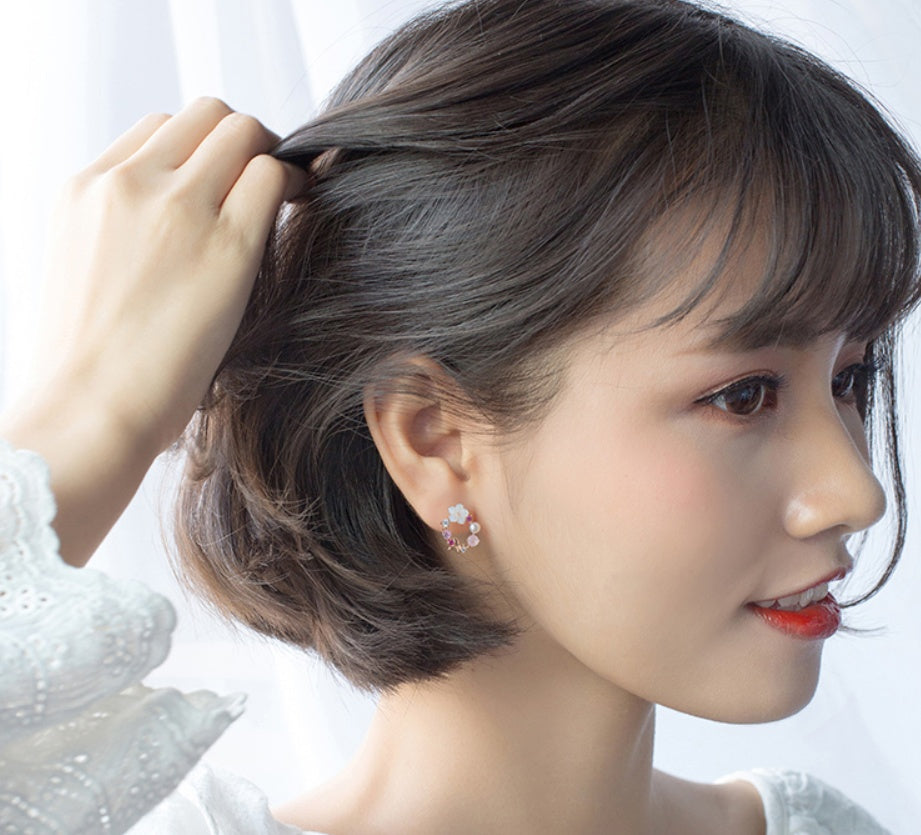Diamond flower pearl earrings