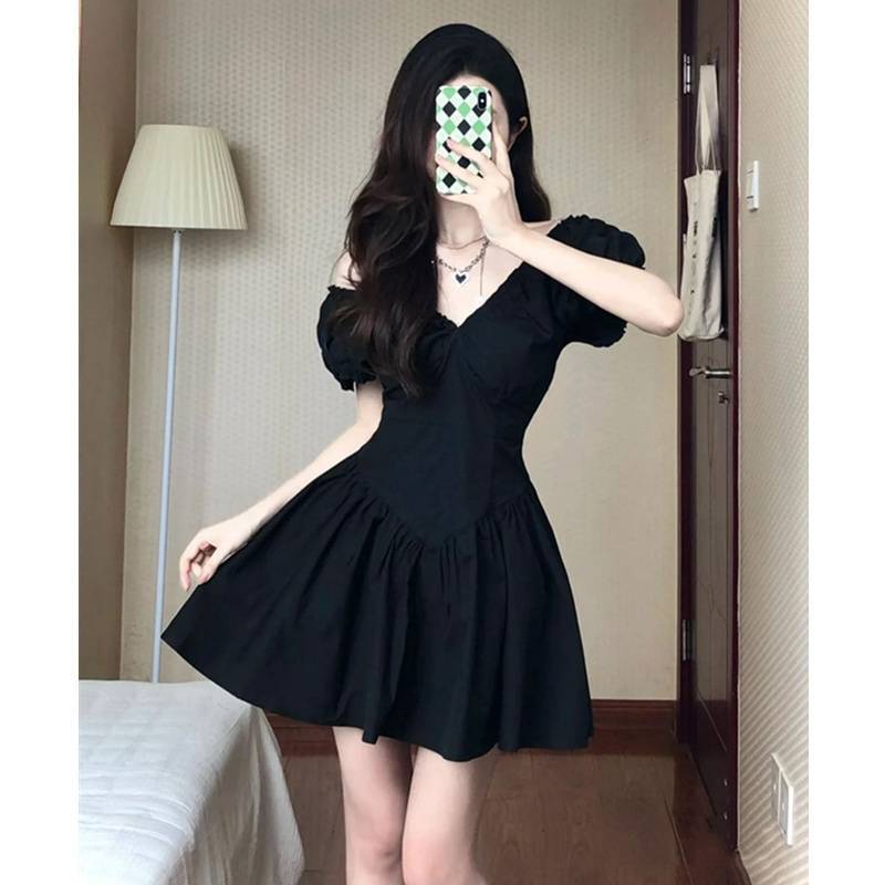 French Style Black Color & Pleats V-neck Backless Dress Women