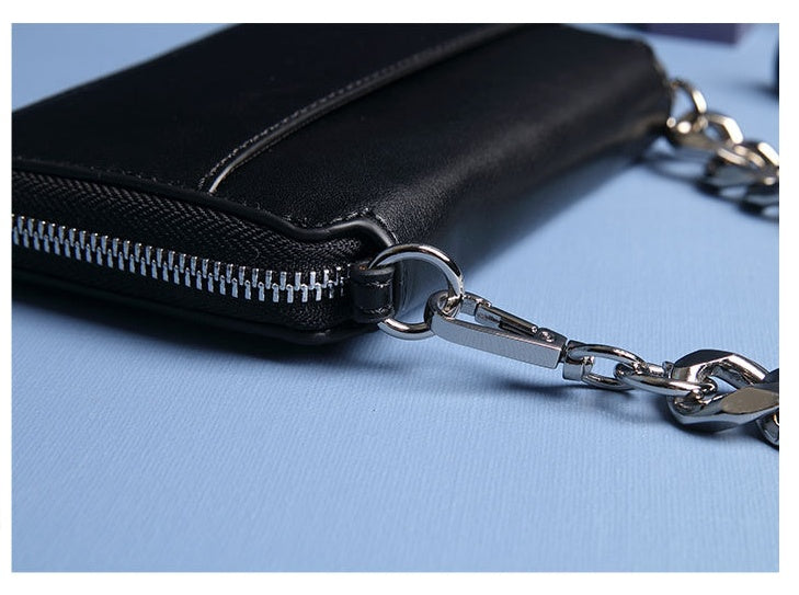 Thick chain shoulder bag
