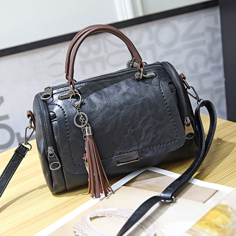 Fringed shoulder bag
