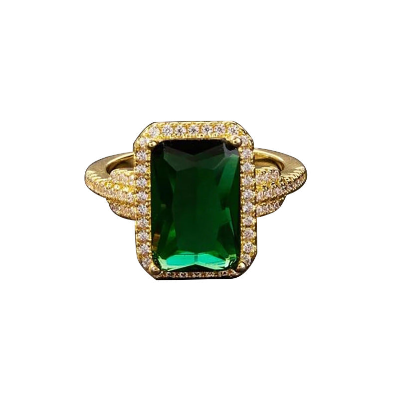 Elegant And Luxurious Ring With A Stylish
