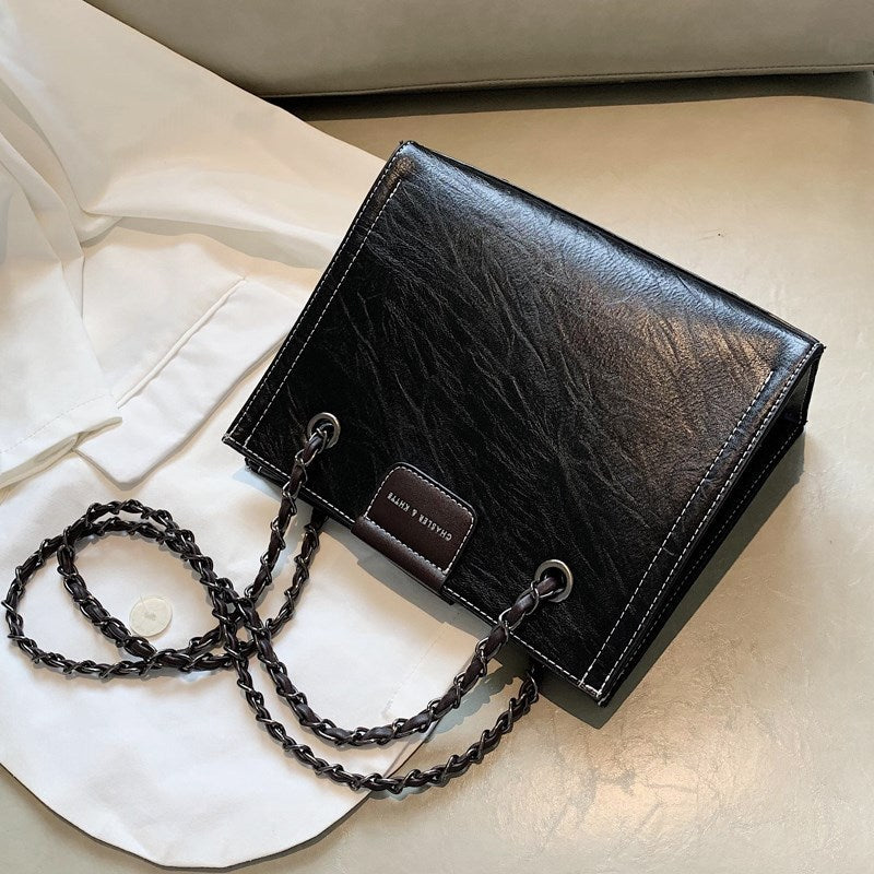 Chain shoulder messenger bag
