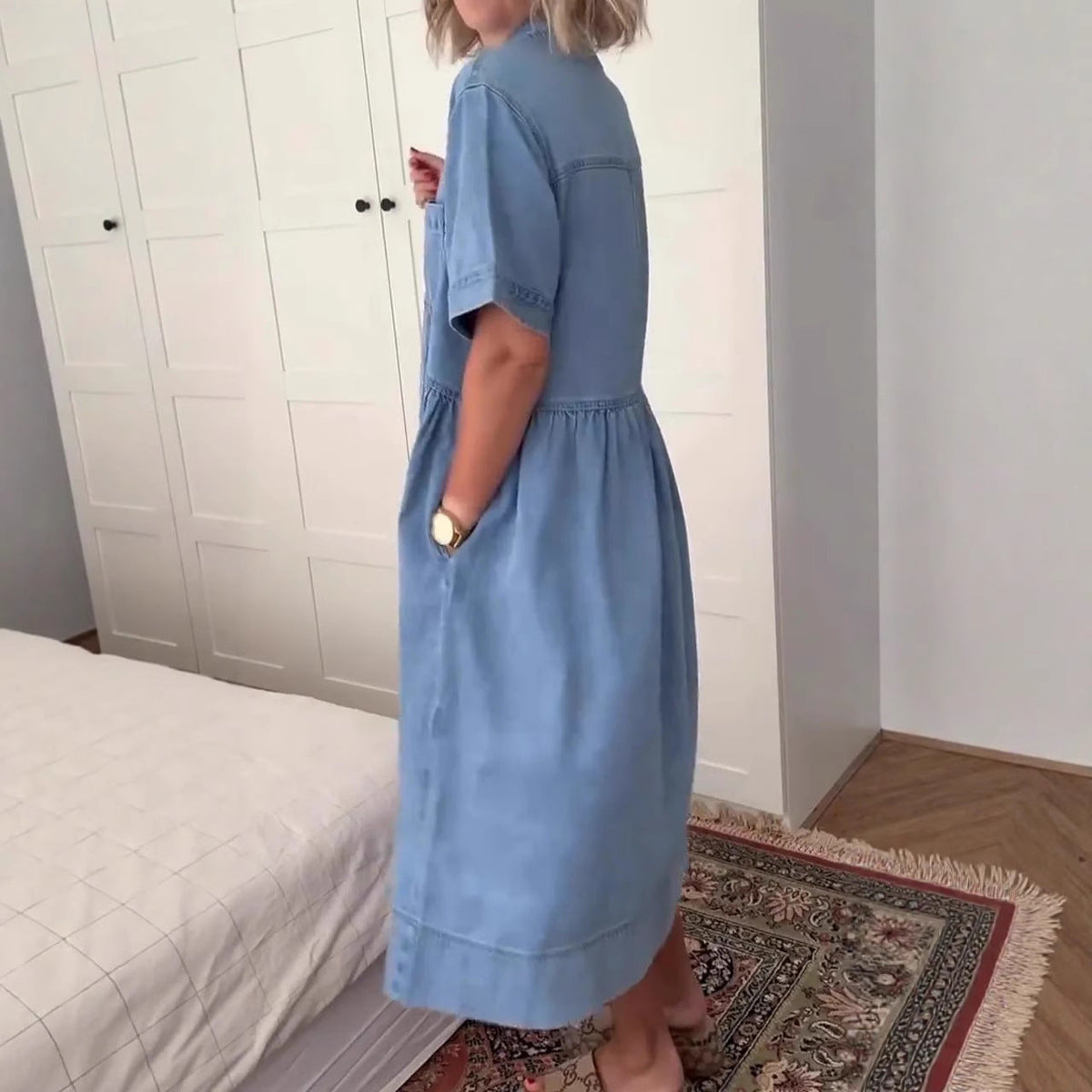 Fashionable Women's Turn-down Collar Denim Skirt With Pockets