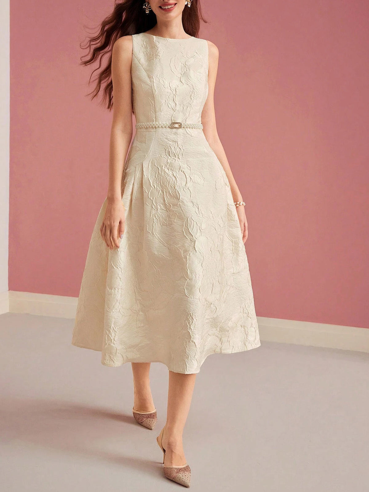 Elegant Jacquard Sleeveless Midi Dress