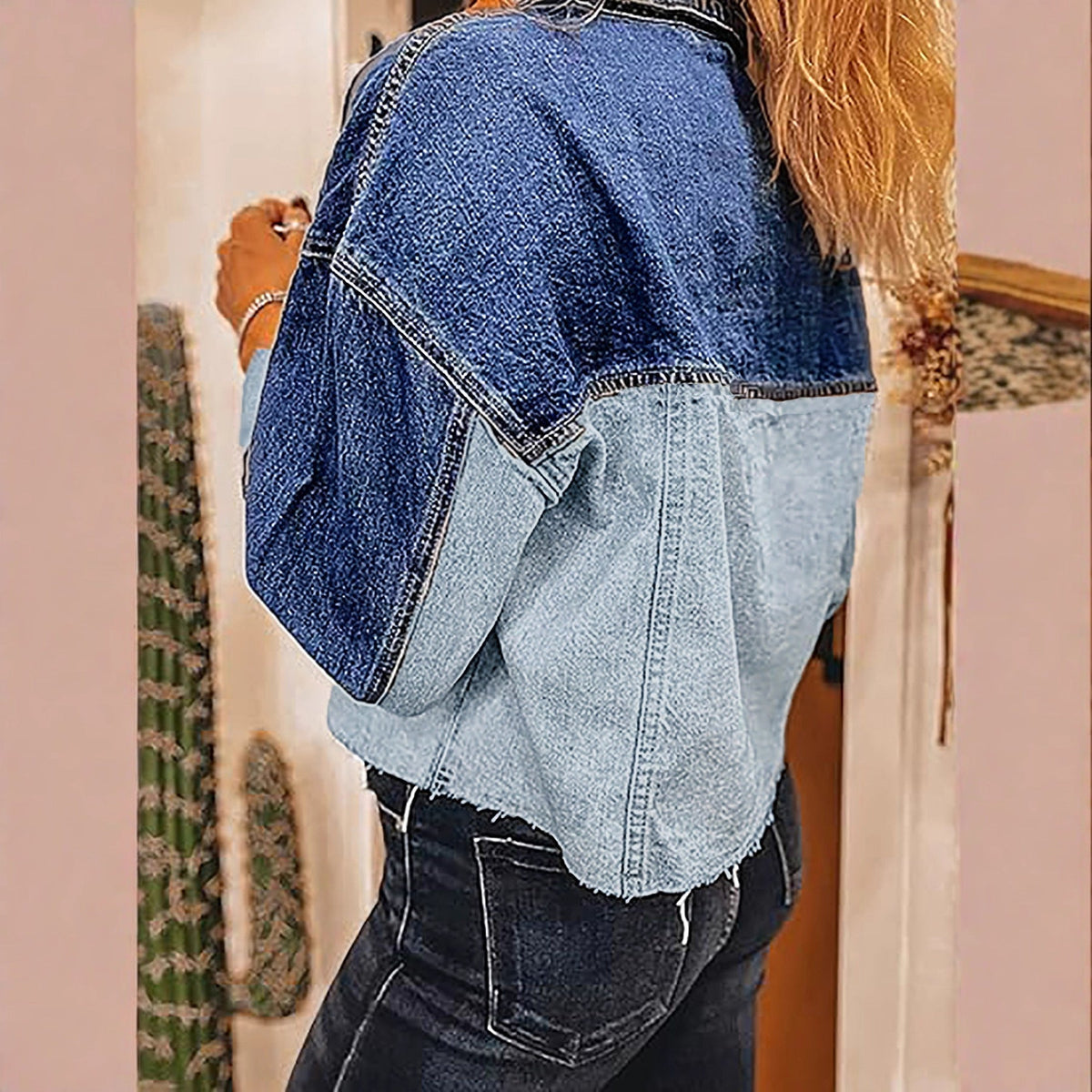 Patchwork Color Denim Jacket With Buttoned Hem And Long Sleeves
