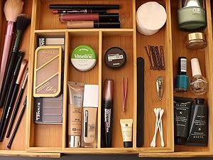 VickyHome Extendable Bamboo Cutlery Tray Kitchen Drawer Organiser 6-8 Storage Compartments