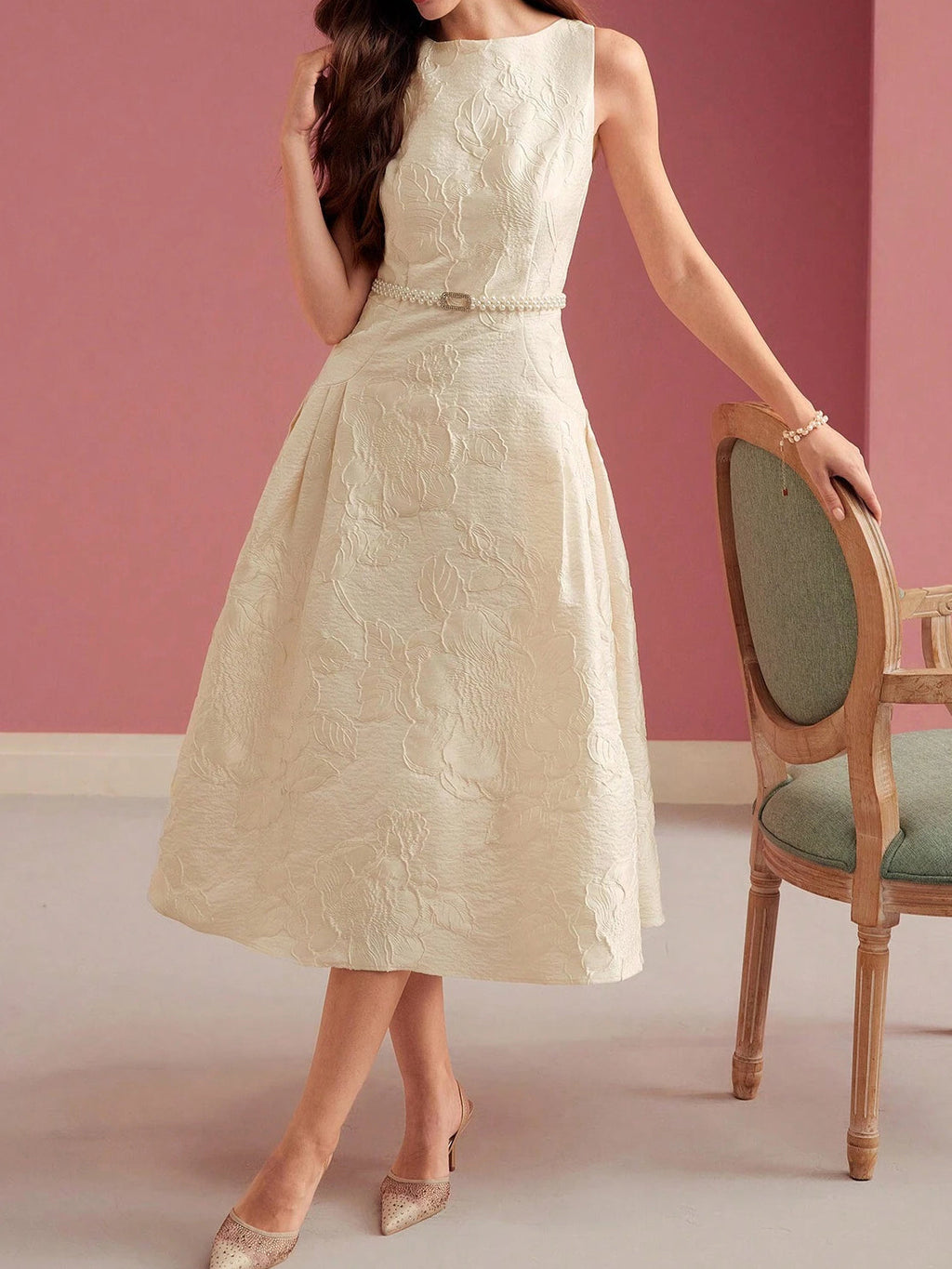 Elegant Jacquard Sleeveless Midi Dress