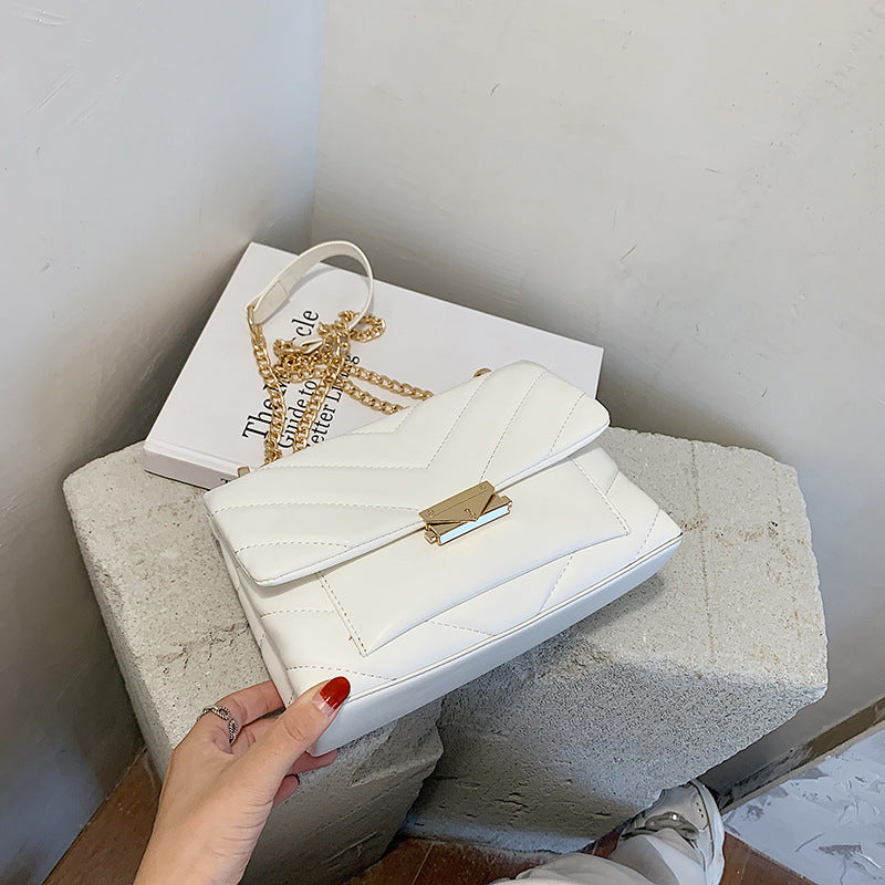 Fashionable embroidered thread bag