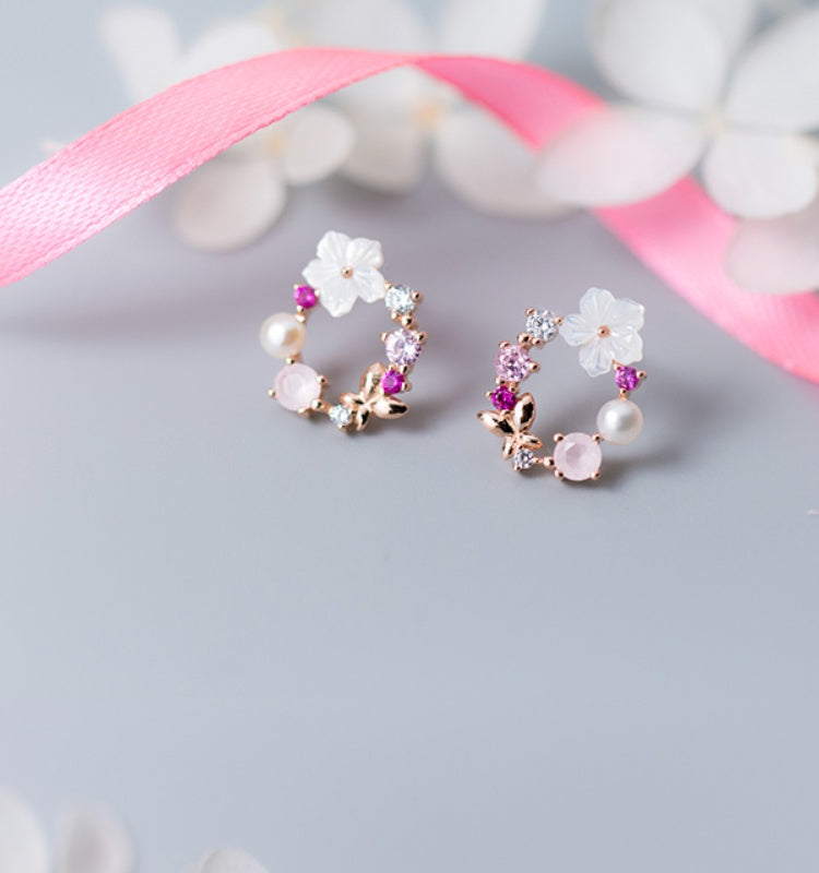 Diamond flower pearl earrings