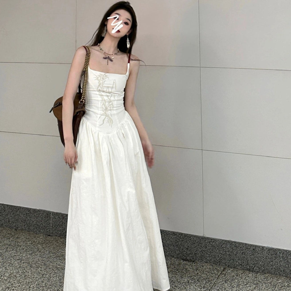 Women's Strap Dress Waist-cinching And Figure-flattering