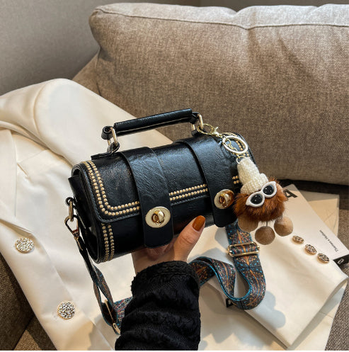 Versatile Fashion Portable Messenger Bag