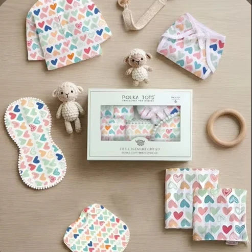 Mulmul Muslin Cotton Newborn Baby Gift Set Heart Print Soft Breathable Essentials for Infants Baby Shower and Daily Use