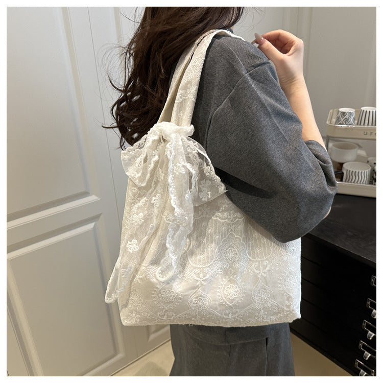 Korean Style Small Fresh Lace Flower Canvas Bag 2025 New Large Capacity Commuter Lazy Style Single Shoulder Large Tote Bag