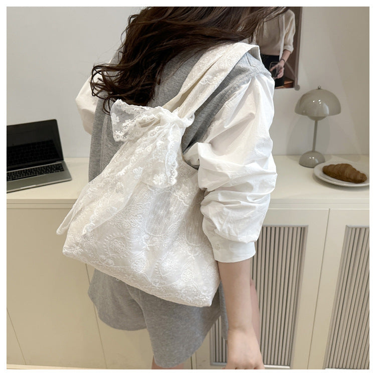 Korean Style Small Fresh Lace Flower Canvas Bag 2025 New Large Capacity Commuter Lazy Style Single Shoulder Large Tote Bag