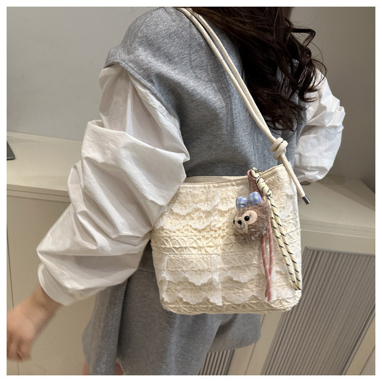 High-Looking and Large-Capacity Women's Small Square Bag 2025 Summer New Fashion Cute Lace Armpit Bag Commuter Shoulder Bag