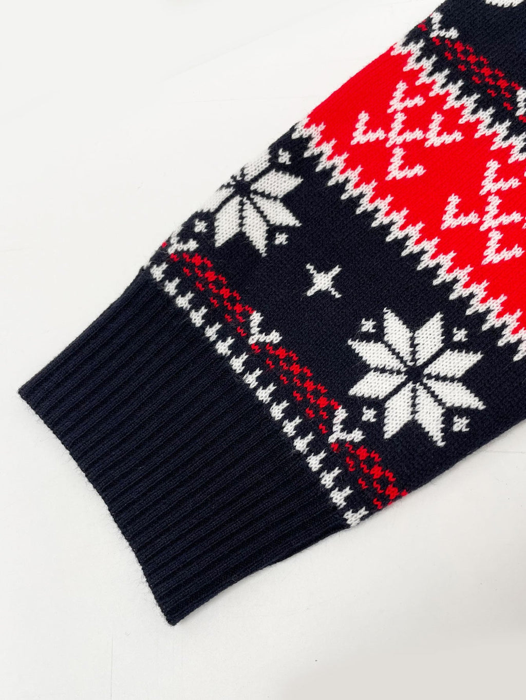 2025 Autumn and Winter European and American Christmas Pullover Jacquard Sweater Christmas Elk Snowflake Element Round Neck Knitted Couple Outfit