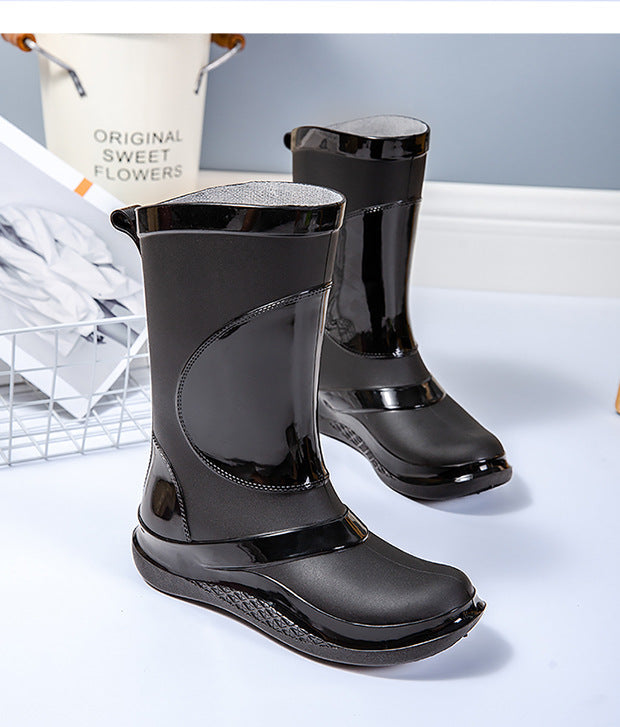 Rain Boots for Women, New Fashionable Waterproof Shoes, Mid-Calf Outdoor Rain Boots for Beachcombing, Trendy Non-Slip Waterproof Slip-On Rubber Shoes