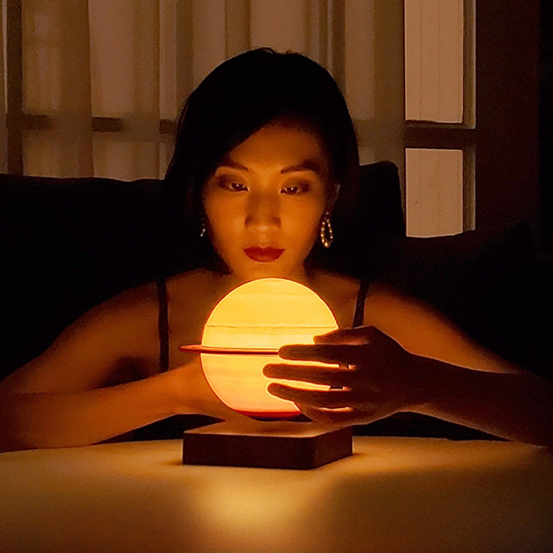 Levitating Saturn Lamp – 18 cm Dimmable Table Light