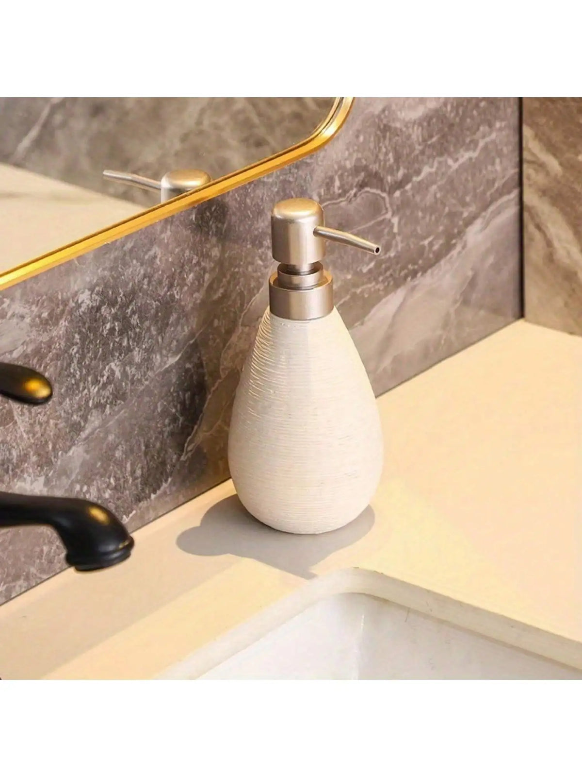 Creative Retro Style Ceramic Push-Type Soap Dispenser With Pump,  Hand Soap Bottle, Suitable For Bathrooms Kitchens And Toilets