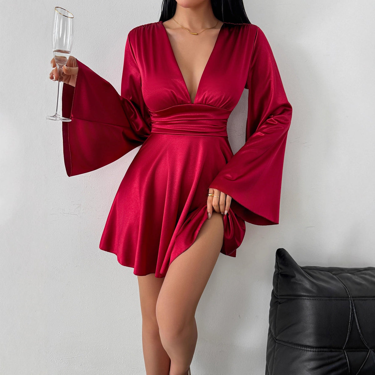 Women's Solid-Color V-Neck High-End Long-Sleeve Dress