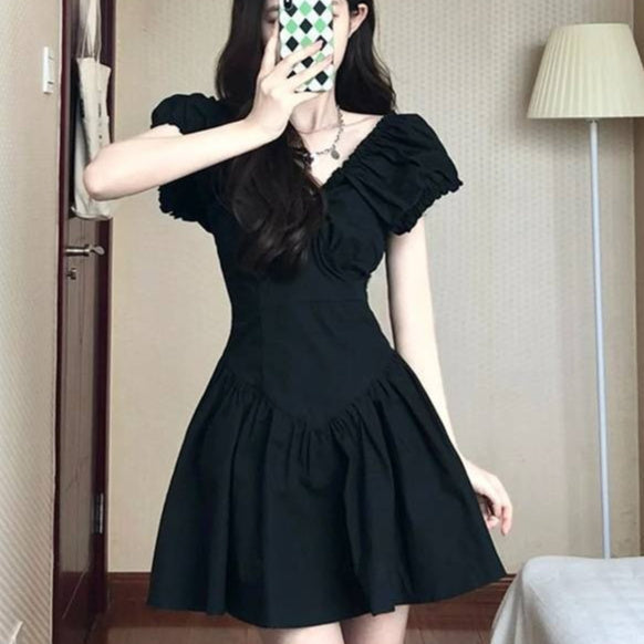 French Style Black Color & Pleats V-neck Backless Dress Women