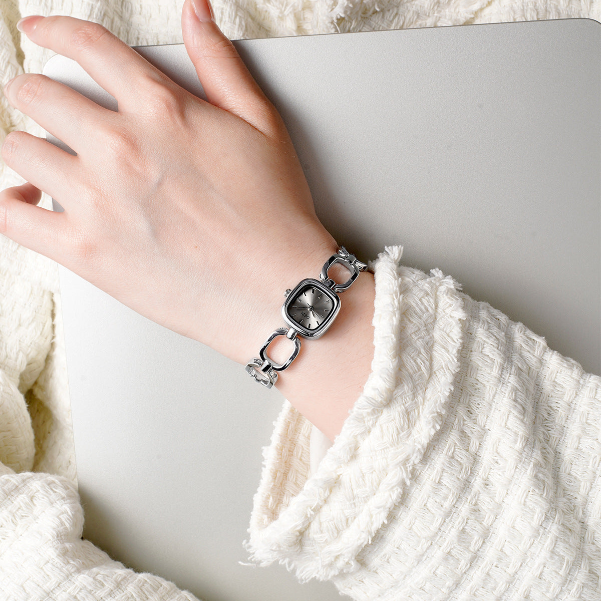 Retro Square Quartz Watch For Women