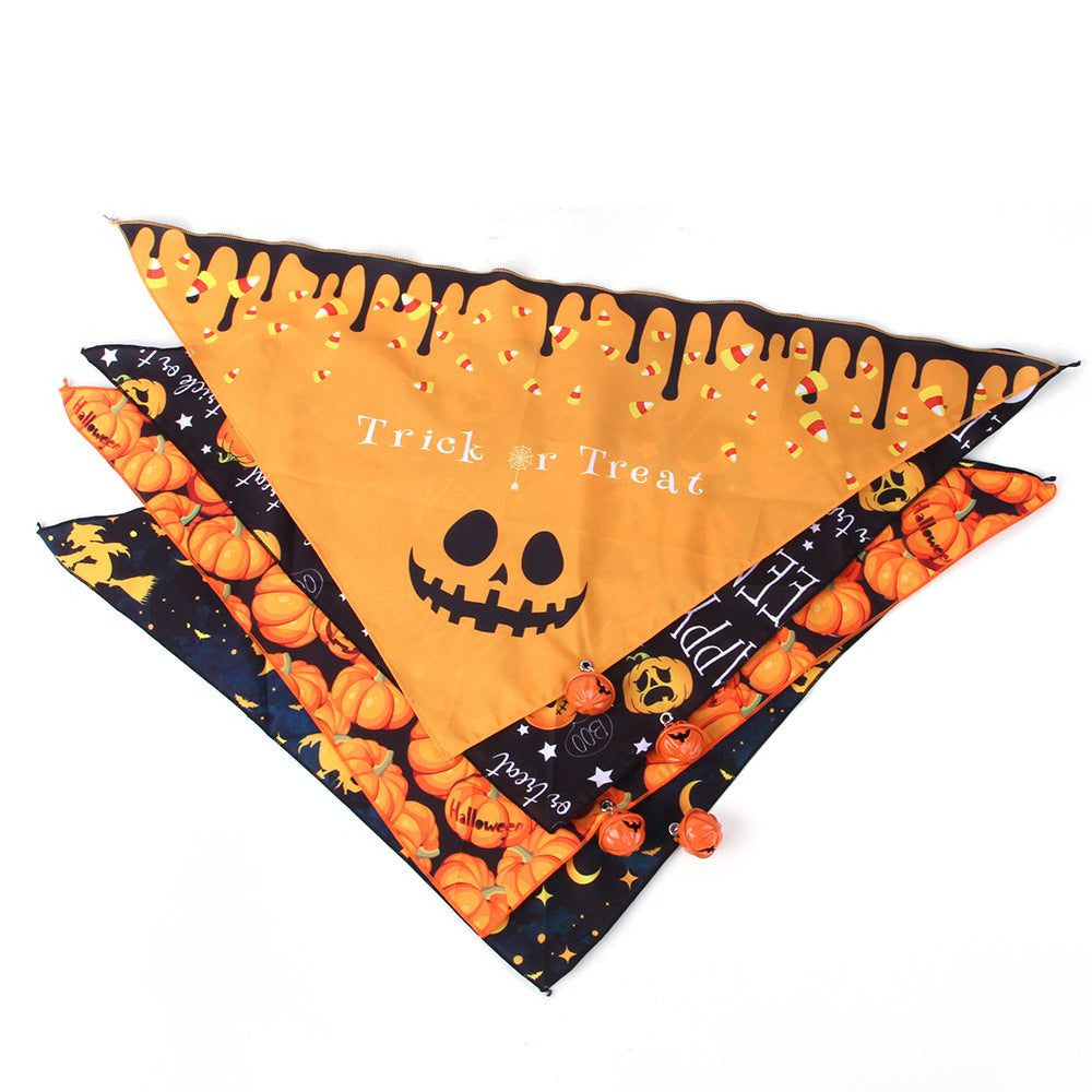 Pet Dog And Cat Halloween Print Triangle Saliva Towel